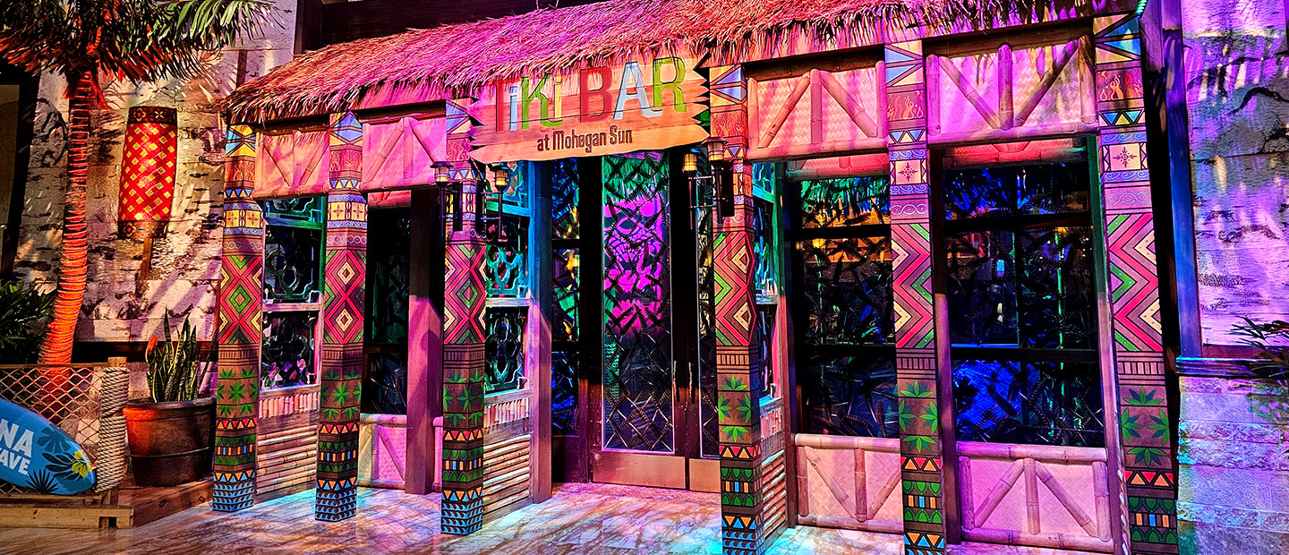 tiki bar exterior photo