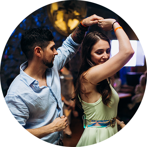 couple dancing