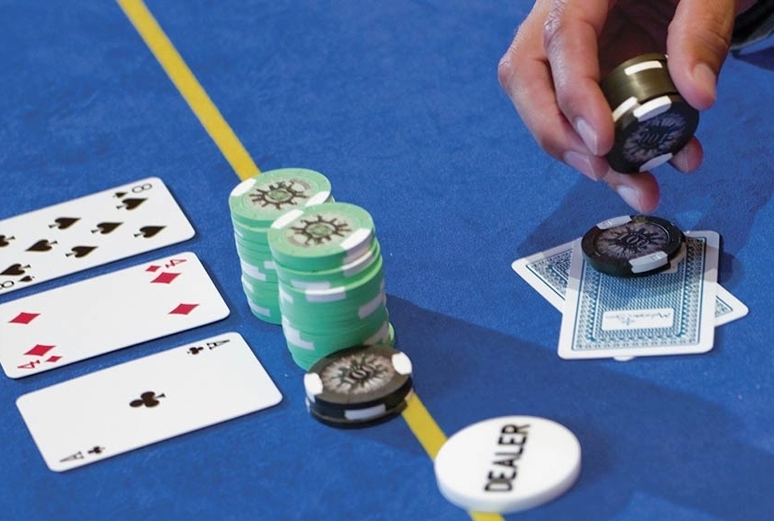 poker at mohegan sun