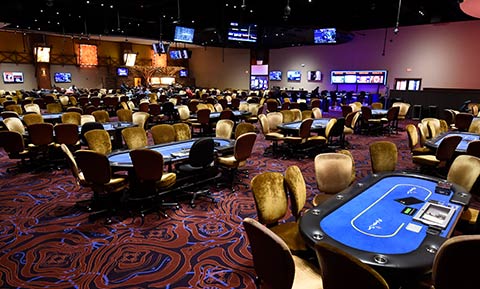 Smoke-Free Poker Room at Mohegan Sun