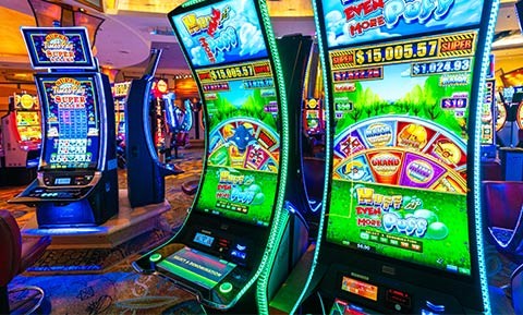 Slots graphic