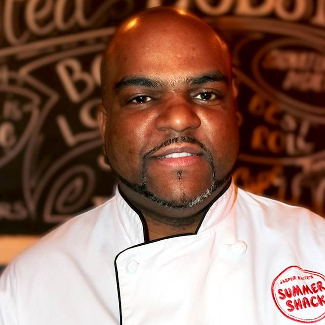 Dell Leandro Headshot